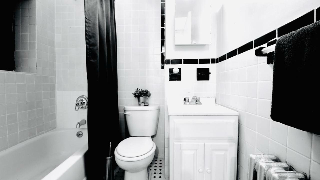 Times Square Manhattan - Private Room In 2 Bedroom Apartment New York Exterior photo